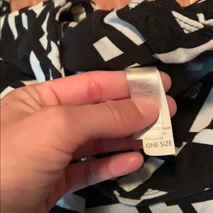 LuLaRoe Pants - Lularoe black and white leggings LuLaRoe Pants - Lularoe black and white leggings